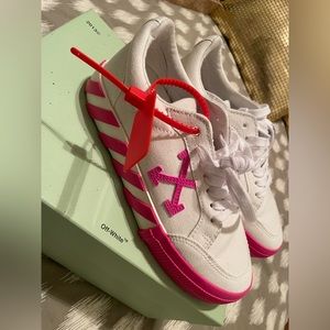Off White Sneakers